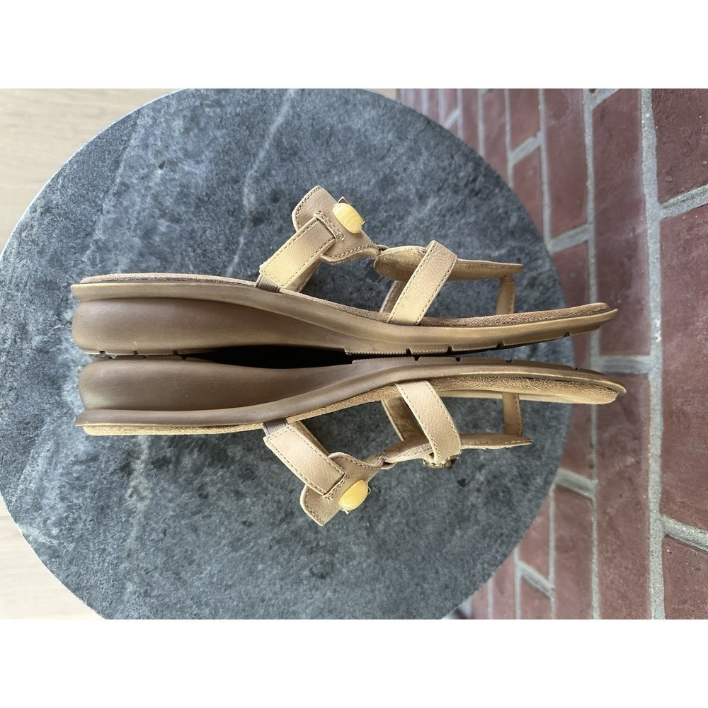 Naturalizer Jamelia Womens Size 8.5M Embelished Tan Sandals Shoes - Picture 5 of 8